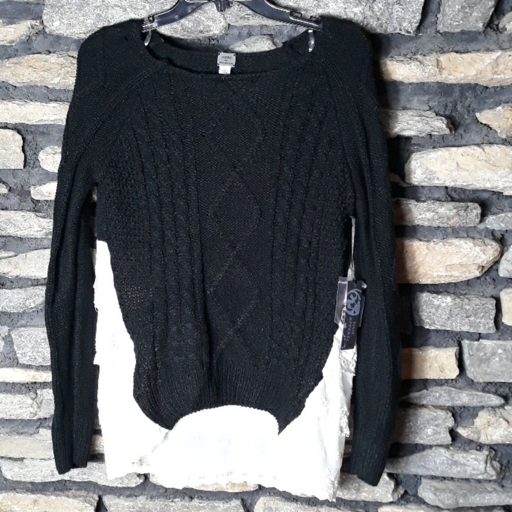 NWT Poof lace pullover sweater in black